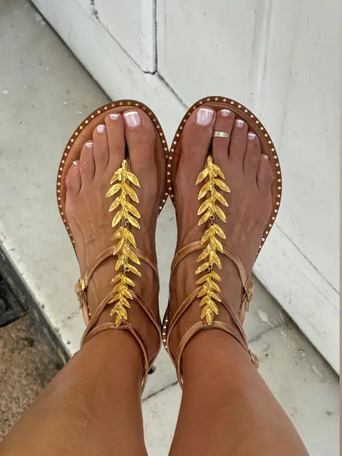 Srta.Feet on OnlyFans