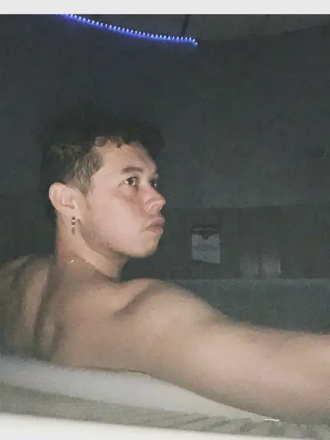Essex30 on OnlyFans