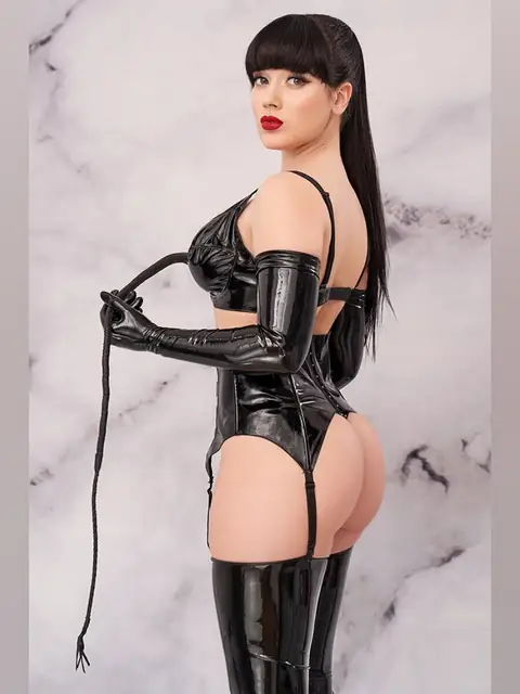 Mistress Felina 🇬🇧