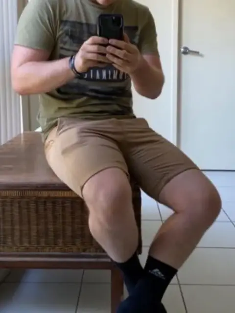 Lee on OnlyFans