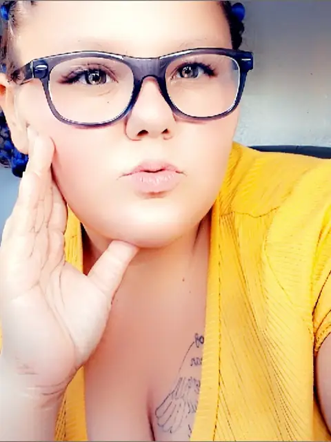 Mama thickems on OnlyFans