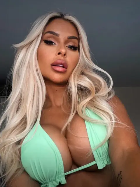 Mistress Mia 😈