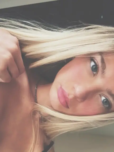 Jenni OnlyFans profile